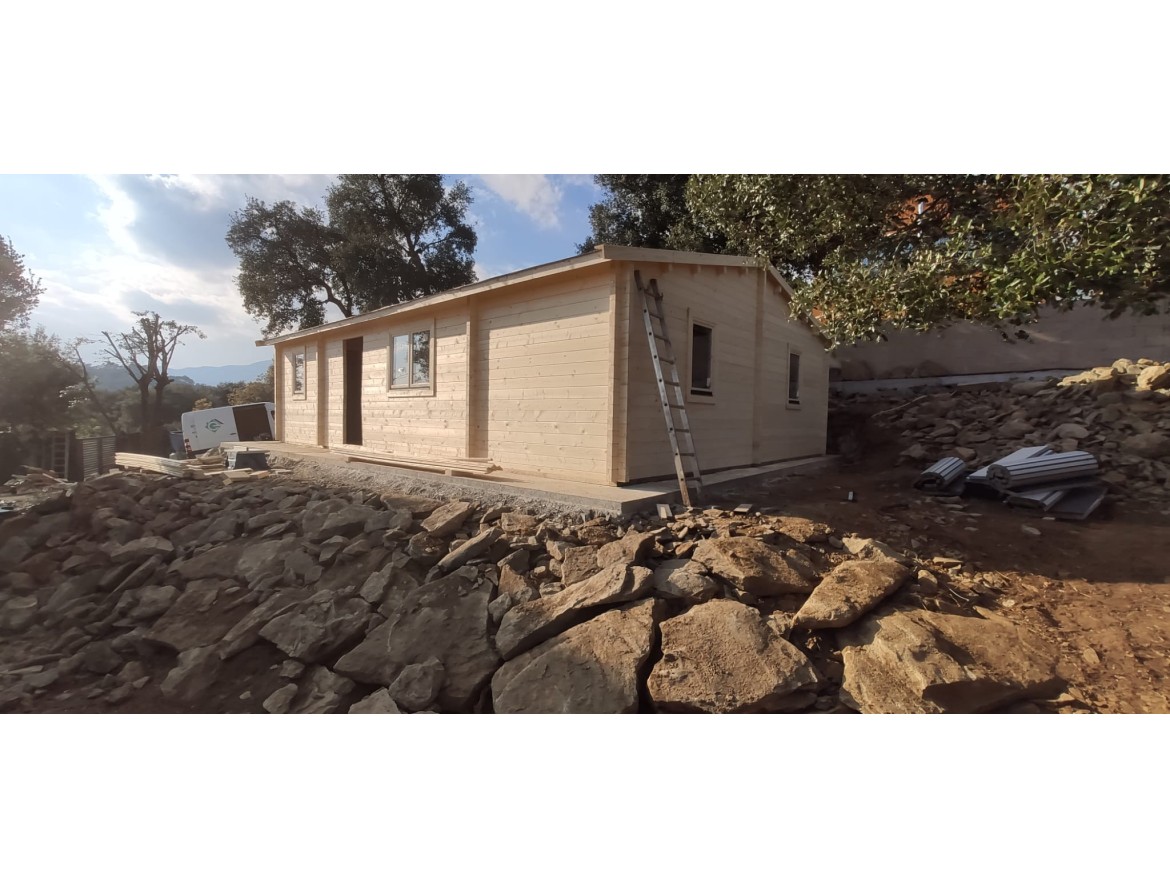 La Casa de Madera Rado en 70mm montada en Girona